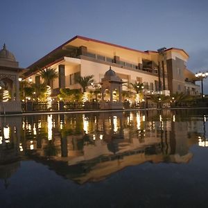 Dhauladhar Heights Resort